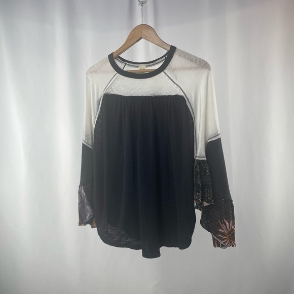 Free People We The Free Friday Fever Mixed Media Top in Black Size Small - Picture 2 of 6